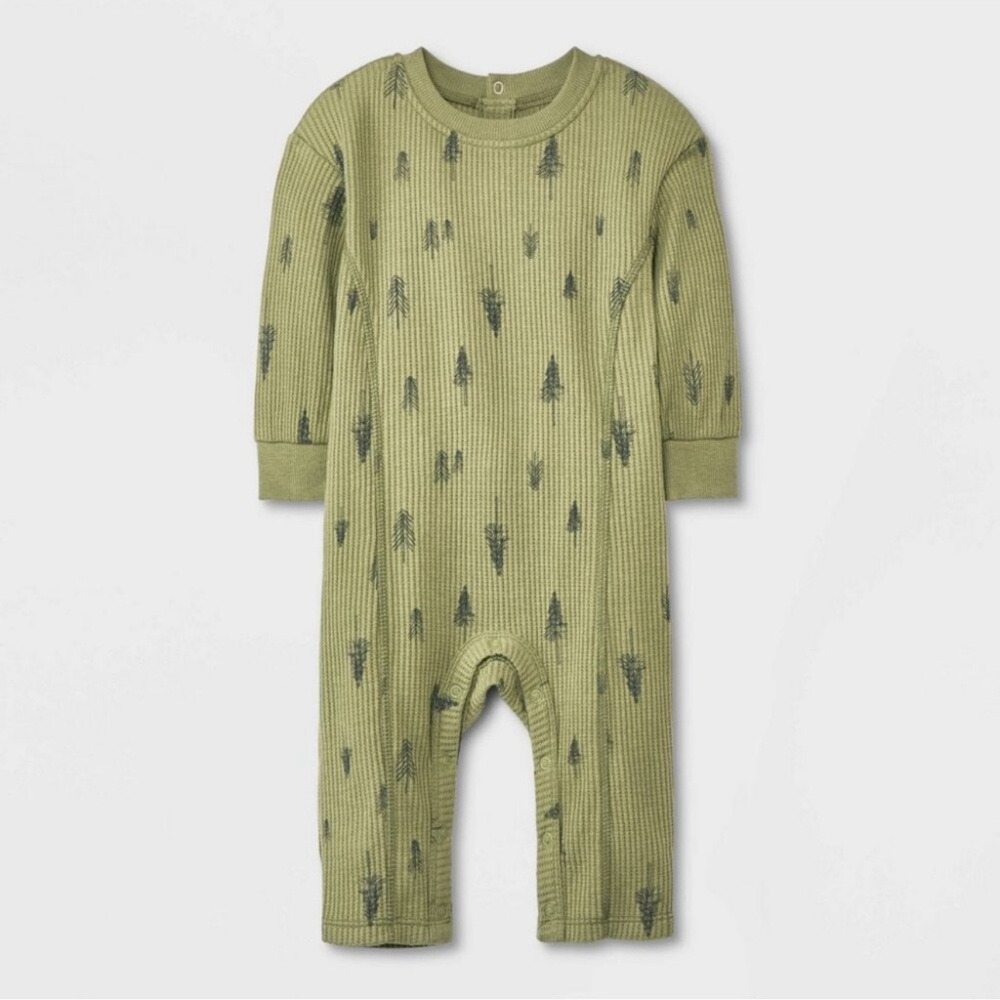 NEW! Grayson Collective Baby Seamed
Long Sleeve Romper - Green with trees
